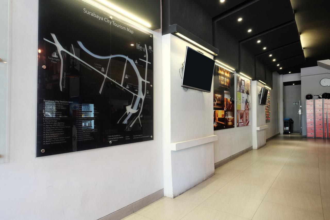 Juanda Airport Hostel Gedangan Luaran gambar