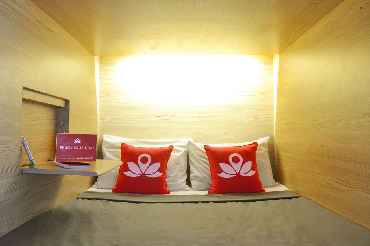 Juanda Airport Hostel Gedangan Luaran gambar